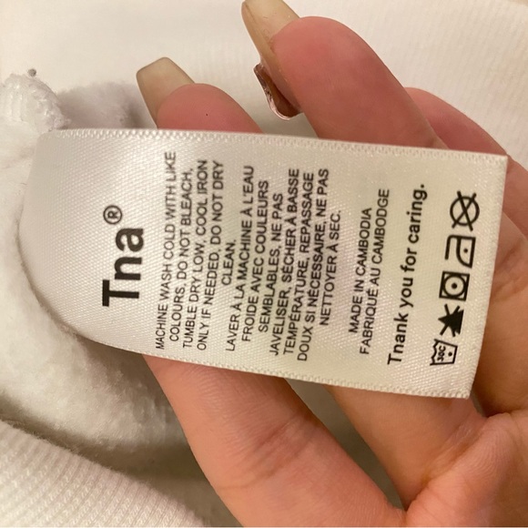 Aritzia TNA cozyaf Fleece Sweatshirt - Picture 3 of 4